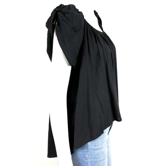 Altered  state black short sleeve split sleeve flowy top - Picture 3 of 3